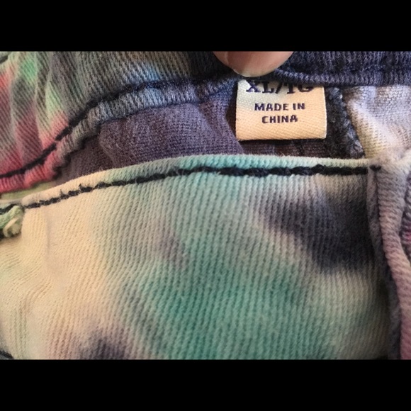 Cherokee Tie-dyed XL girl shorts - Picture 4 of 5